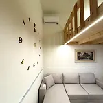 Center Duplex