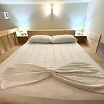 Center Duplex *
