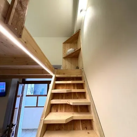 Center Duplex