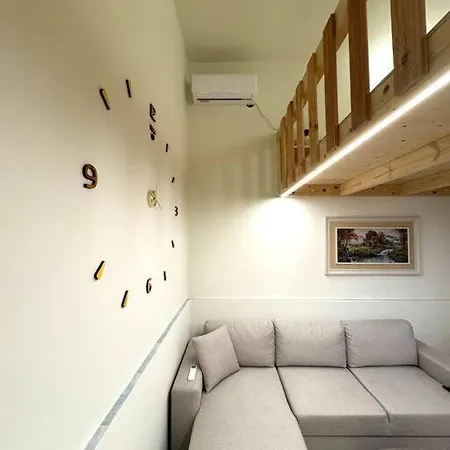 Center Duplex
