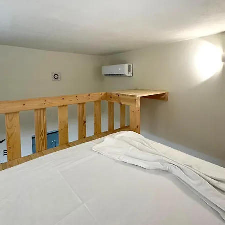 Center Duplex 아파트 Vlorë