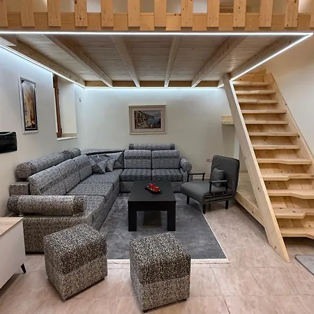 Center Duplex